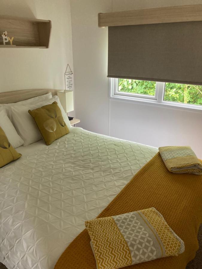 4 Lakes Holiday Let Villa Carnforth Bagian luar foto
